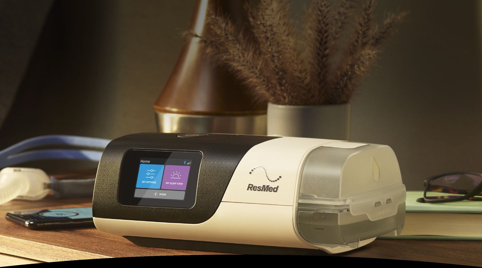 AirSense 11 na mesa de cabeceira